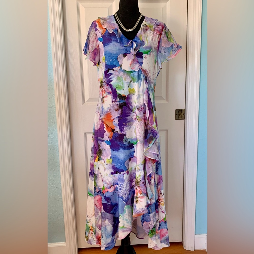 Kate & Mallory floral dress - Size Large
